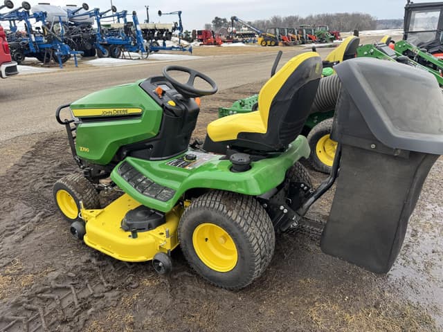 Image of John Deere X390 equipment image 3