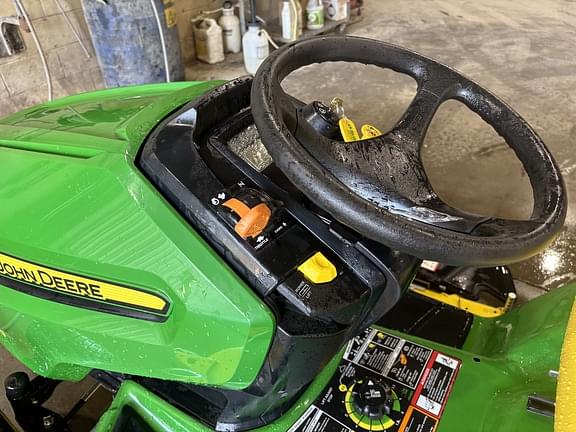 Image of John Deere X390 equipment image 2