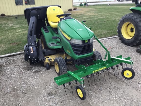 Image of John Deere X390 equipment image 1