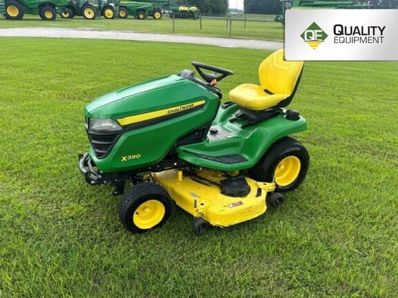 2021 John Deere X390 Equipment Image0