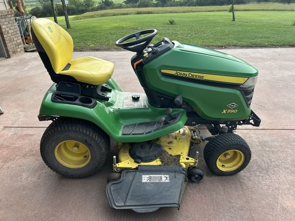 2021 John Deere X390 Equipment Image0