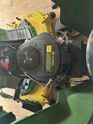 Image of John Deere X390 equipment image 4