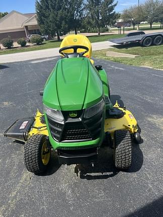 Image of John Deere X390 equipment image 4