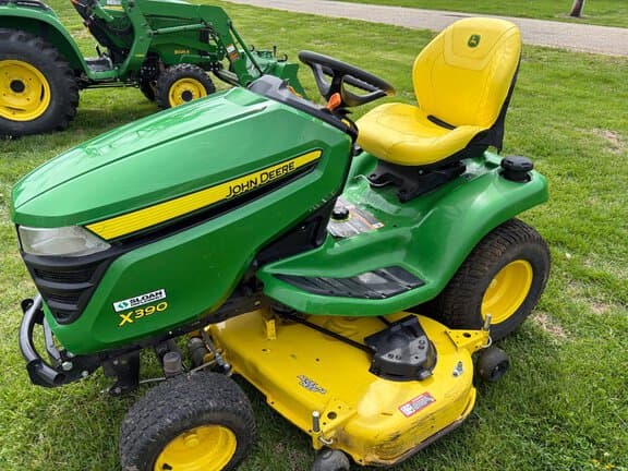 Image of John Deere X390 Image 1