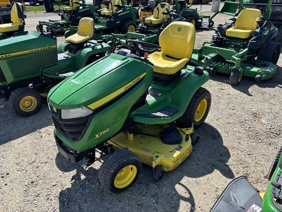 2021 John Deere X390 Equipment Image0