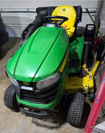 Main image John Deere X394