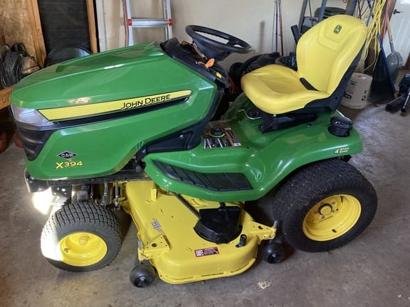 Main image John Deere X394