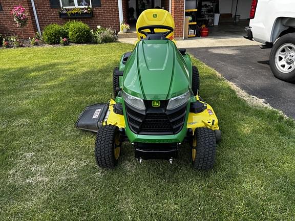 Image of John Deere X394 equipment image 1