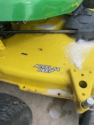 Image of John Deere X570 equipment image 4