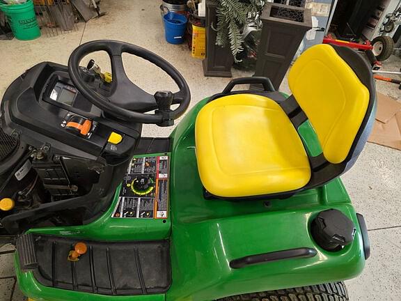 Image of John Deere X570 equipment image 4