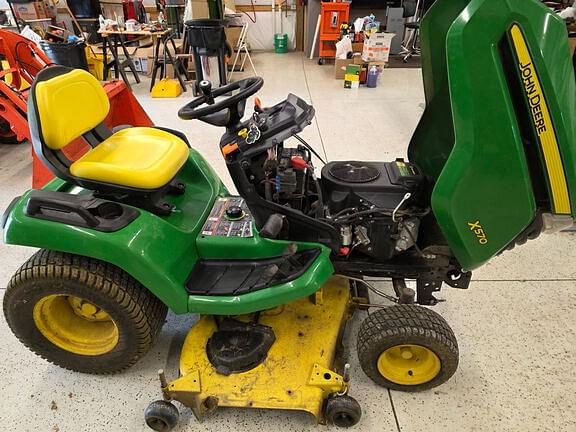 Image of John Deere X570 equipment image 2