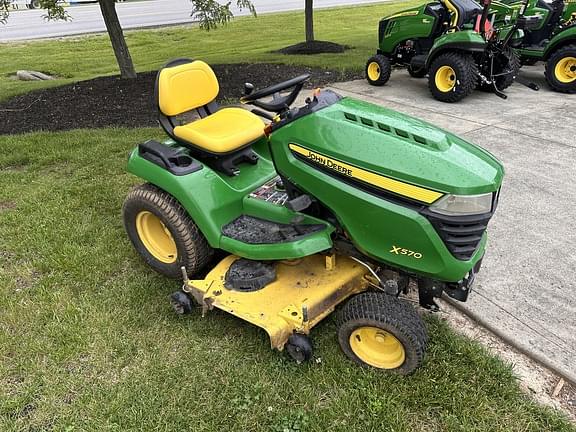 Image of John Deere X570 equipment image 2