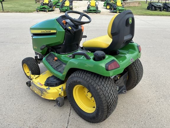 Image of John Deere X570 equipment image 4