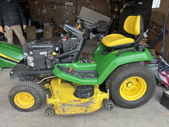 Image of John Deere X570 equipment image 1