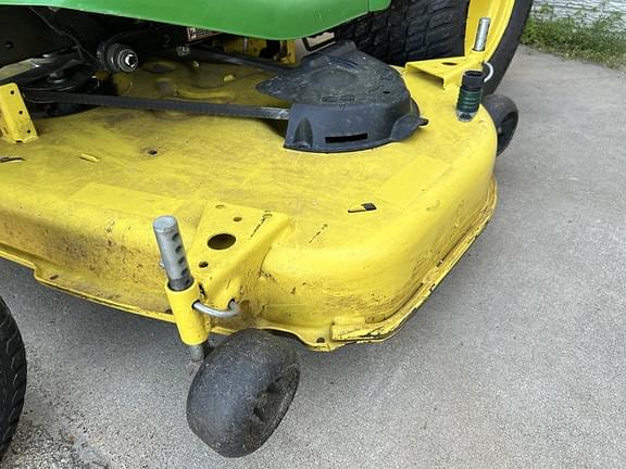 Image of John Deere X570 equipment image 4