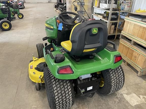 Image of John Deere X570 equipment image 3