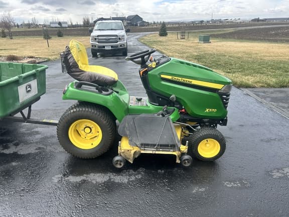 Image of John Deere X570 equipment image 4
