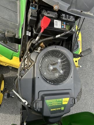 Image of John Deere X570 equipment image 3