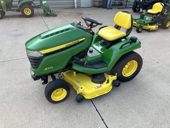 2021 John Deere X570 Equipment Image0