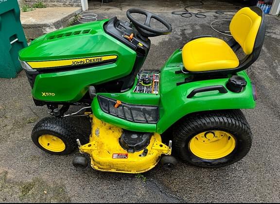 Image of John Deere X570 equipment image 1