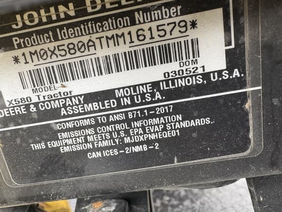 Image of John Deere X580 equipment image 2