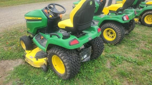 Image of John Deere X580 equipment image 3