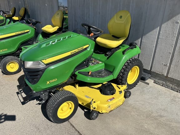 2021 John Deere X580 Equipment Image0