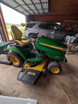 Image of John Deere X580 equipment image 1