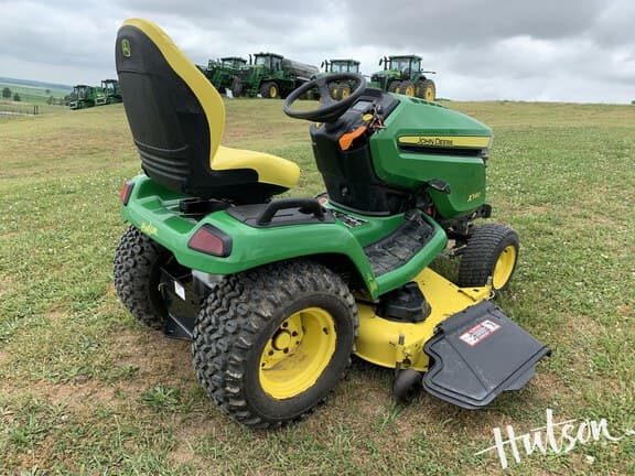 Image of John Deere X580 equipment image 4