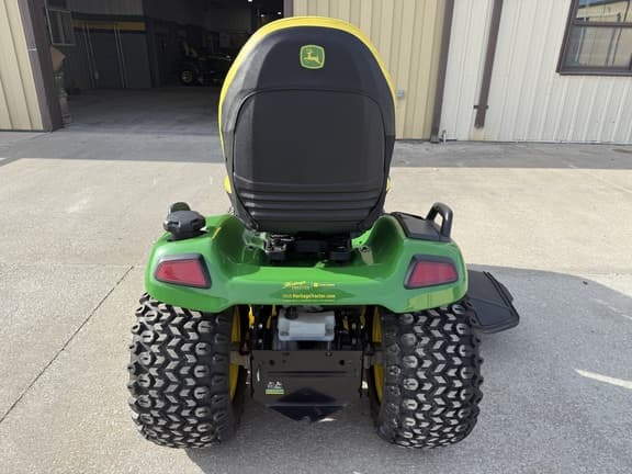 Image of John Deere X580 equipment image 3