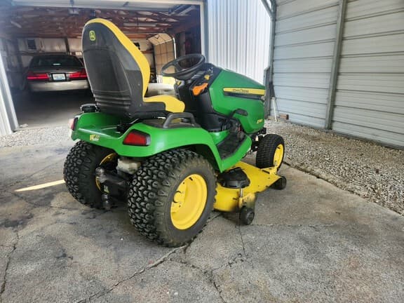 Image of John Deere X580 equipment image 2