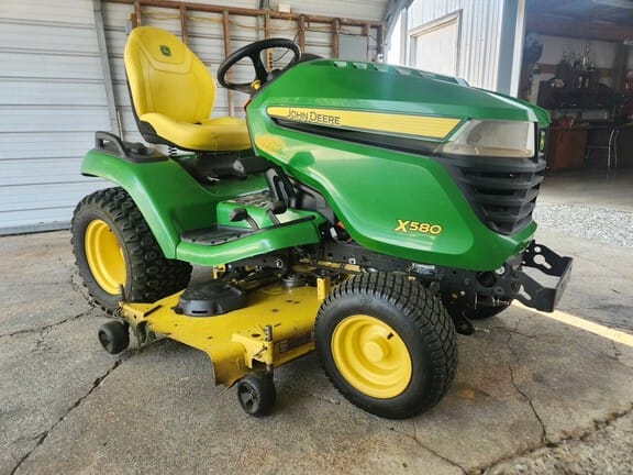 2021 John Deere X580 Equipment Image0