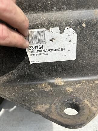 Image of John Deere X580 equipment image 1