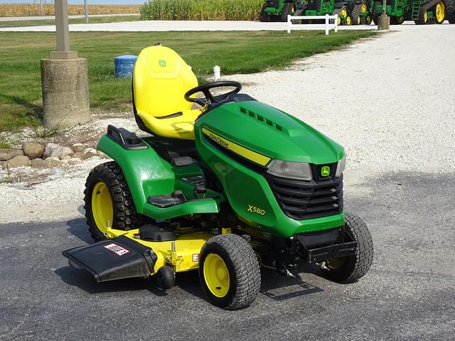 Image of John Deere X580 equipment image 1