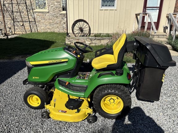 2021 John Deere X580 Equipment Image0
