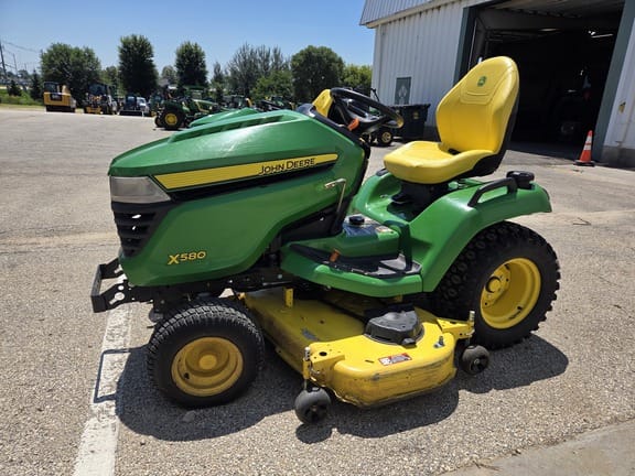 2021 John Deere X580 Equipment Image0