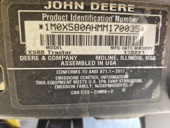 Image of John Deere X580 equipment image 4