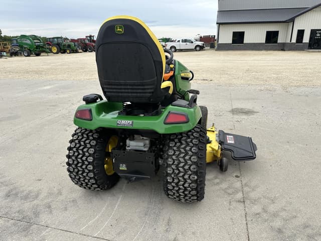 Image of John Deere X580 equipment image 3