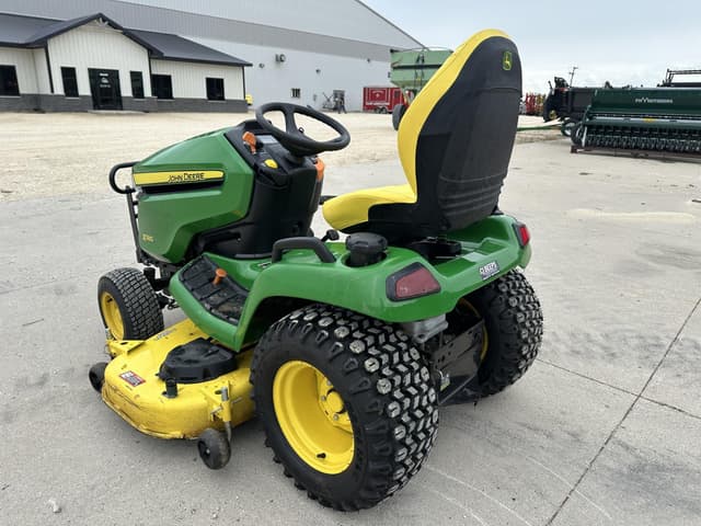 Image of John Deere X580 equipment image 4