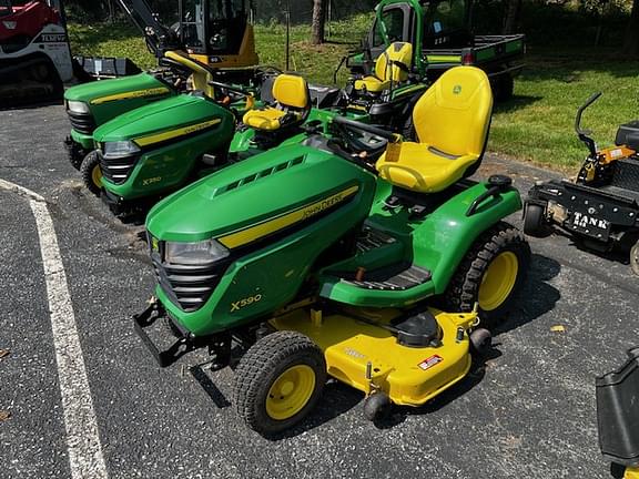 Image of John Deere X590 equipment image 1