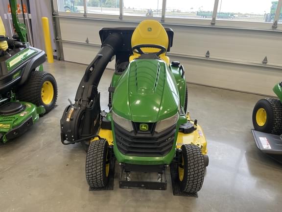 Image of John Deere X590 equipment image 1