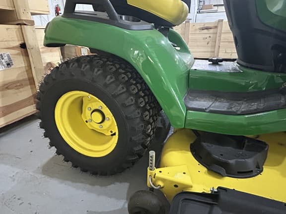 Image of John Deere X590 equipment image 4