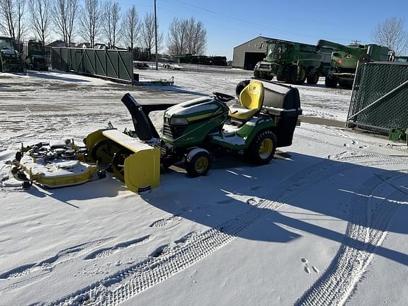 Image of John Deere X590 equipment image 1