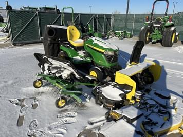 Main image John Deere X590