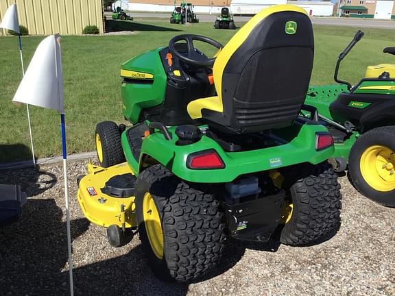 Image of John Deere X590 equipment image 2