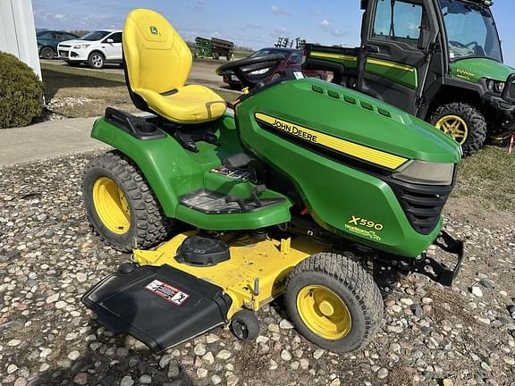 Image of John Deere X590 equipment image 1