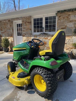 Image of John Deere X590 equipment image 3