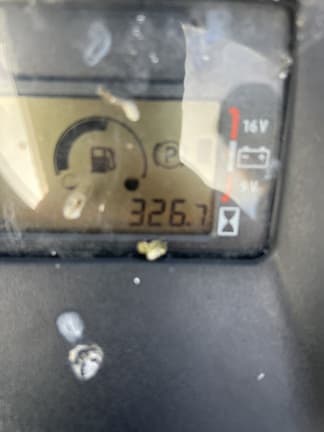 Image of John Deere X590 equipment image 4