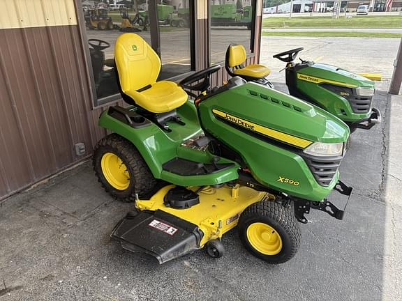 Image of John Deere X590 equipment image 1