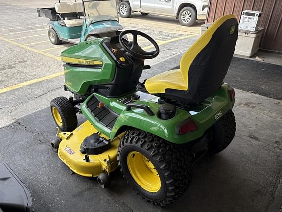 Image of John Deere X590 equipment image 2